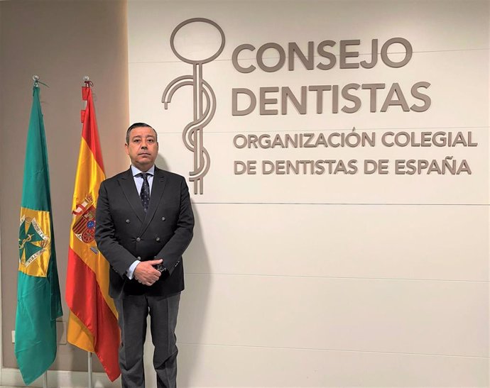 Archivo - Imagen de archivo del presidente del Consejo General de Dentistas,  Oscar Castro.