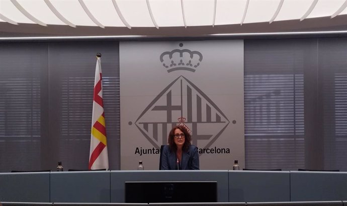 La primera teniente de alcalde de Barcelona, Laia Bonet, en rueda de prensa.