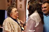 Foto: Loles López visita la residencia de personas mayores del Perpetuo Socorro de Santa Fe (Granada)