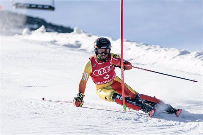 Arrieta Rodríguez y Aingeru Garay, campeones de España absolutos de esquí alpino SL en Sierra Nevada