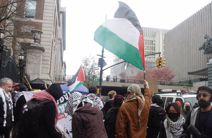 April 18, 2024, New York City, New York: (NEW) Anti-Israel Protest at Columbia University in New York. April 18, 2024, New York, USA: A handful of Columbia university students making anti-Israel protest demanding ceasefire and end to the Israel occupation