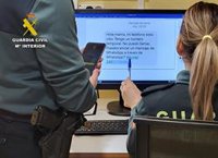 La Guardia Civil detiene a 4 personas por cometer estafas a través de internet en sendas operaciones