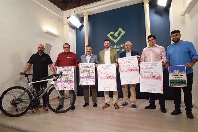 Presentación del circuito de larga distancia de ciclismo de carretera