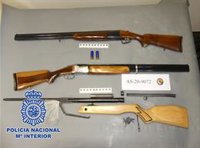 Detenidos por robar escopetas de caza de una vivienda de Coria del Río (Sevilla) mediante un engaño a su dueño