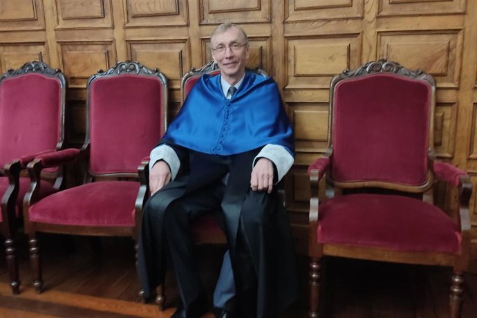 El biólogo molecular sueco Svante Pääbo ya es Doctor Honoris Causa por la Universidad de Oviedo.