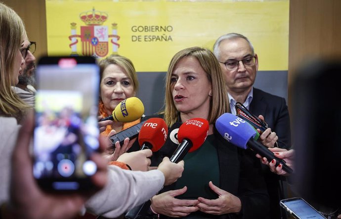 Archivo - La delegada del Gobierno en la Comunidad Valenciana, Pilar Bernabé, ofrece declaraciones a los medios
