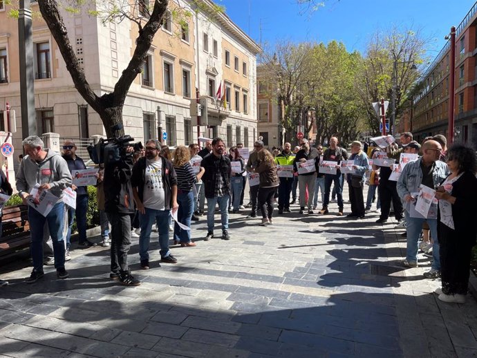 CCOO Guadalajara rinde homenaje al trabajador fallecido este miércoles en accidente laboral.