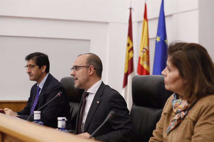 El presidente de las Cortes de Castilla-La Mancha, Pablo Bellido