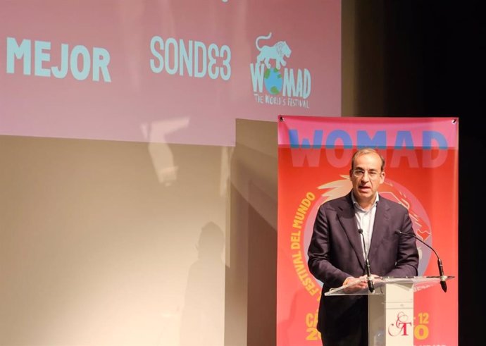 El alcalde de Cáceres, Rafael Mateos, en la presentación del festival Womad