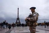 Foto: Detenido un hombre tras acceder al Consulado iraní en París con un chaleco de explosivos falsos
