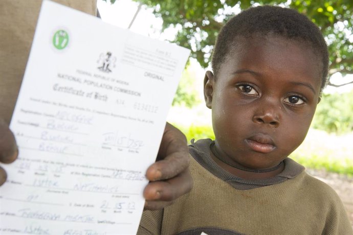 Archivo - Imagen de archivo de un niño nigeriano 