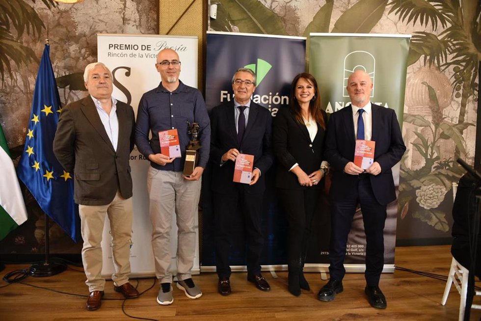 Acto de entrega el XXX Premio de Poesía In Memoriam Salvador Rueda en Rincón de la Victoria