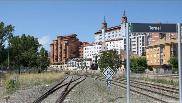 Archivo - Estación de tren de Teruel.