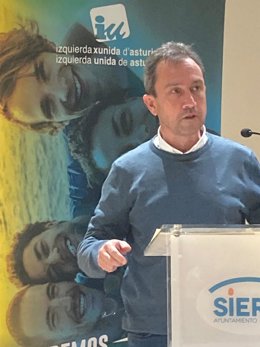 Archivo - El coordinador general de IU en Asturias, Ovidio Zapico.