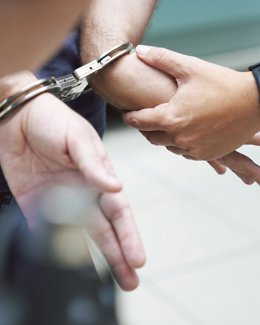 Archivo - Imagen de archivo de un detenido