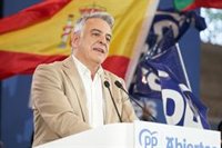 De Andrés reitera que el PP es la única alternativa" ante unos PNV, EH Bildu y PSE que son "un mismo producto"