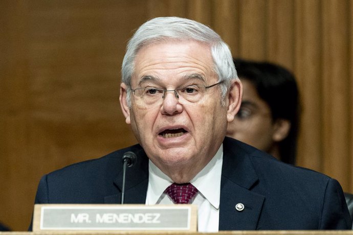 Archivo - March 7, 2024, Washington, District Of Columbia, USA: U.S. Senator BOB MENENDEZ (D-NJ) speaking at a hearing of the Senate Banking, Housing, and Urban Affairs Committee at the U.S. Capitol.