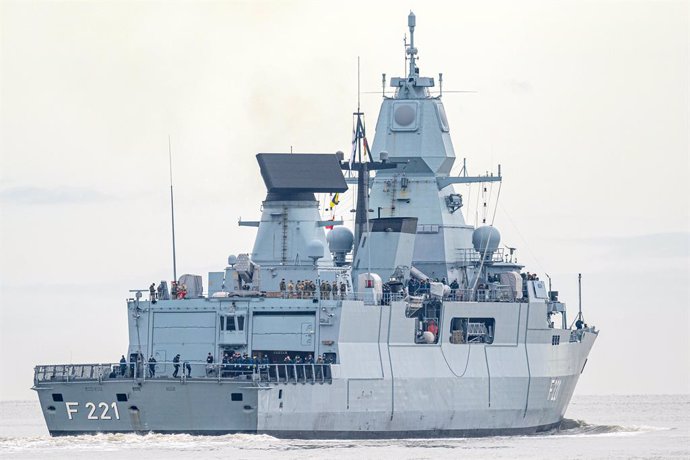 Archivo - FILED - 08 February 2024, Lower Saxony, Wilhelmshaven: The German naval frigate "Hessen" leaves the harbor. Photo: Sina Schuldt/dpa