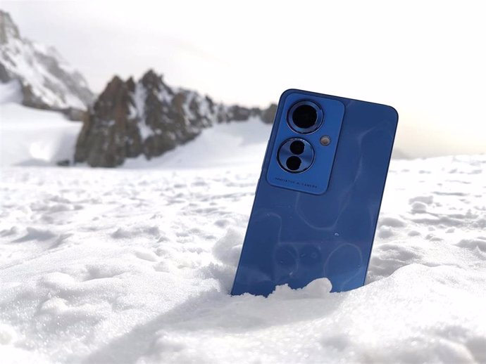 Pruebas del nuevo OPPO Reno11 F 5G en Mont Blanc