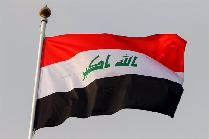 Archivo - November 2, 2023, Saint Petersburg, Russia: The national flag of the Republic of Iraq as a participating country at the 12th St. Petersburg International Gas Forum