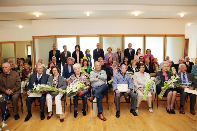 Archivo homenaje matrimonios en León