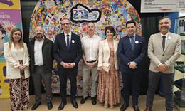 El consejero de Educación, Formación Profesional y Empleo, Víctor Marín, participó ayer, junto con el alcalde de San Javier, José Miguel Luengo, en la celebración del XXV aniversario del IES Mar Menor.