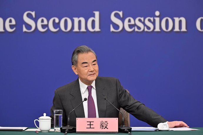 Archivo - BEIJING, March 7, 2024  -- Chinese Foreign Minister Wang Yi, also a member of the Political Bureau of the Communist Party of China Central Committee, attends a press conference on China's foreign policy and foreign relations on the sidelines of 