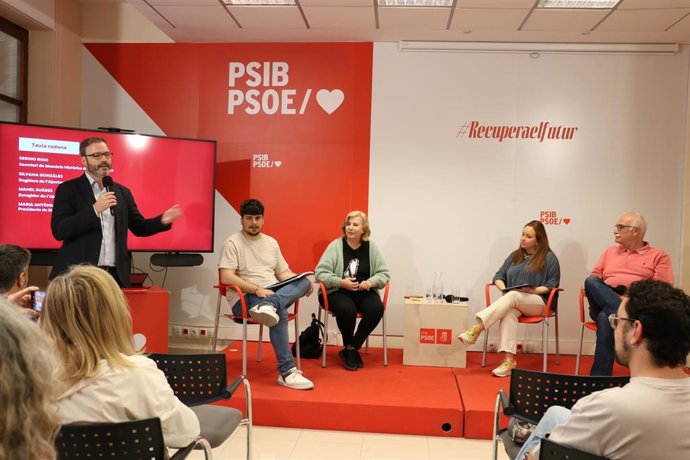 Socialistas de Palma refuerzan su compromiso con la Memoria Democrática en un acto organizado este sábado en 'Ciutat'
