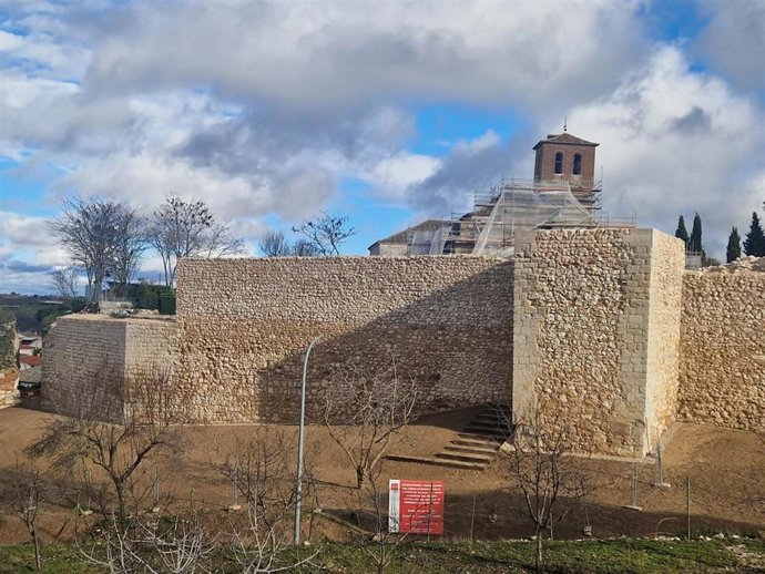 Restauración en el castillo de Torremocha en Santorcaz.