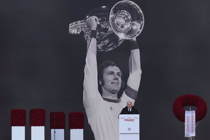 Archivo - Uli Hoeness en el funeral de Franz Beckenbauer en el Allianz Arena