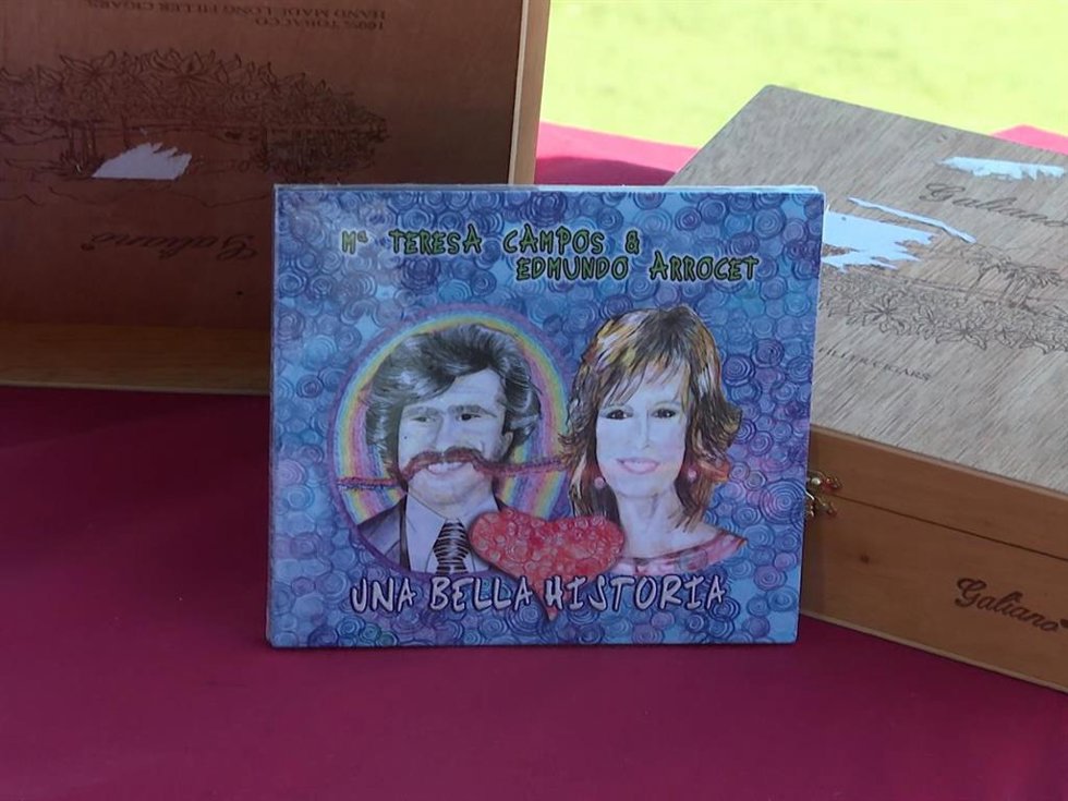 UNA BELLA HISTORIA', DISCO DE CANCIONES DE EDMUNDO ARROCET Y MARÍA TERESA CAMPOS