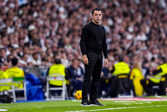 Xavi Hernandez, entrenador del FC Barcelona, en el Santiago Bernabéu.