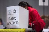 Foto: El Gobierno de Ecuador pide esperar "pacientemente" al recuento de votos de la consulta popular sobre seguridad