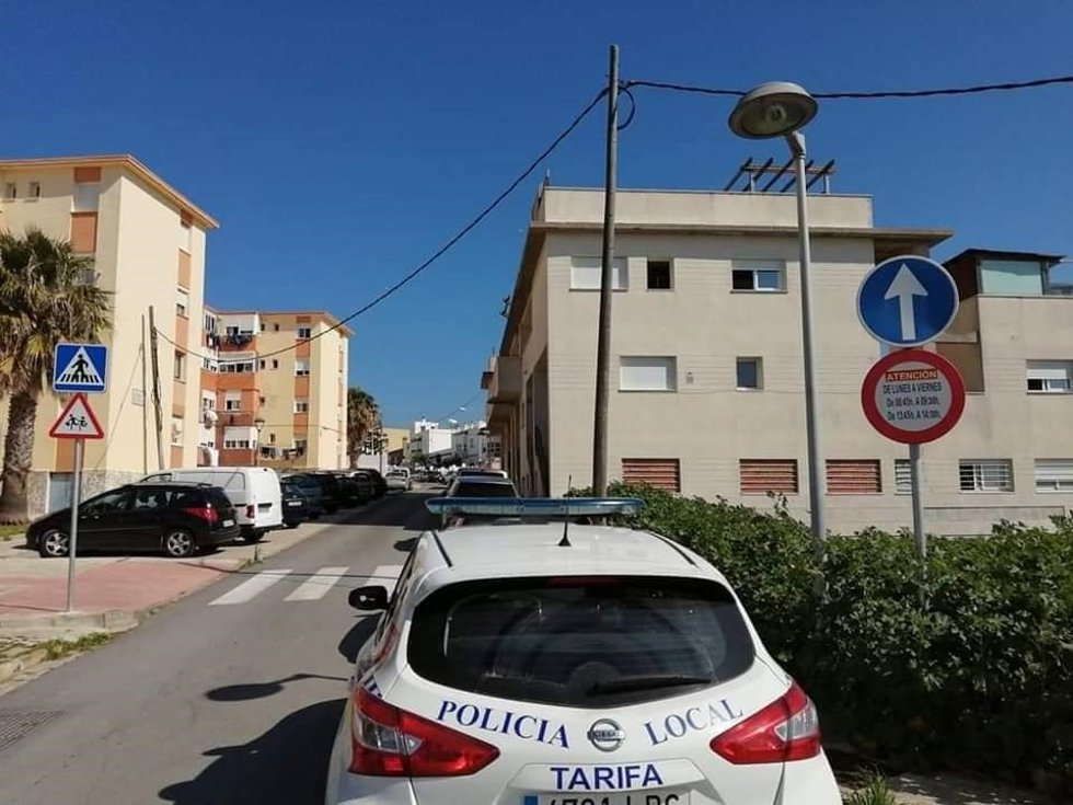 Archivo - Vehículo de la Policía Local de Tarifa (Cádiz)