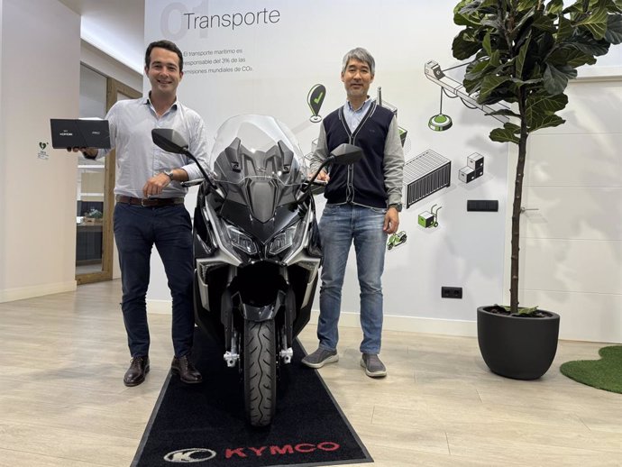 Kymco firma a Komobi como 'partner' para conectar un sistema antirrobo con servicio 'ecall' en sus motos.
