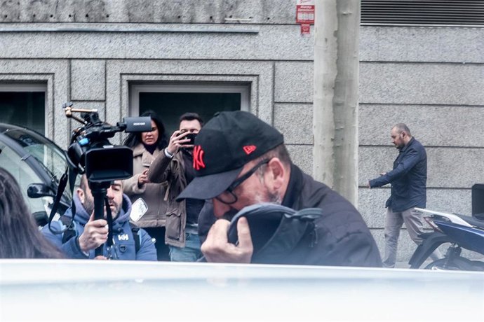 Archivo - El exasesor del exministro José Luis Ábalos, Koldo García, a su salida de la Audiencia Nacional, a 22 de febrero de 2024, en Madrid (España). El exasesor del exministro José Luis Ábalos, Koldo García, se ha acogido a su derecho a no declarar ant