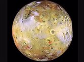 Foto: La luna Io tiene volcanes activos hace miles de millones de años