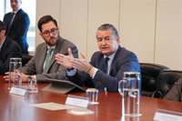 Sanz asegura que la implicación de la Junta en el conflicto de Acerinox es "constante y diaria"