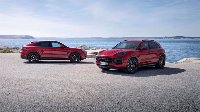 POrsche presenta los nuevos Cayenne GTS, SUV y Coupé, con motor v8 y 500 caballos desde 160.459 euros.