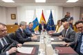 El Gobierno apuesta por una proposición de ley para repartir 2.500 menores migrantes y Canarias pide un decreto ley