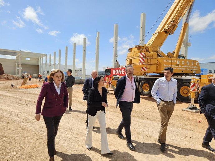 La secretria d'Estat d'Indústria, Rebeca Torró, visita les installacions de l'empresa Panamar