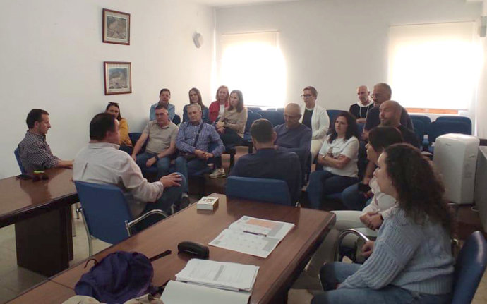 Reunión con trabajadores de la Residencia de Tiempo Libre de Siles.