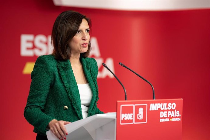 La portavoz del PSOE, Esther Peña, ofrece una rueda de prensa para valorar los resultados de las elecciones vascas, en la sede del PSOE, a 22 de abril de 2024, en Madrid (España). 