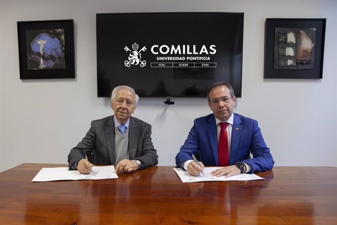 La PMP y la Universidad Pontificia Comillas firman un convenio para la plena inclusión de los mayores.