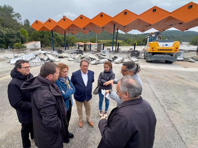 La consellera de Territori de la Generalitat, Ester Capella, visita les obres 