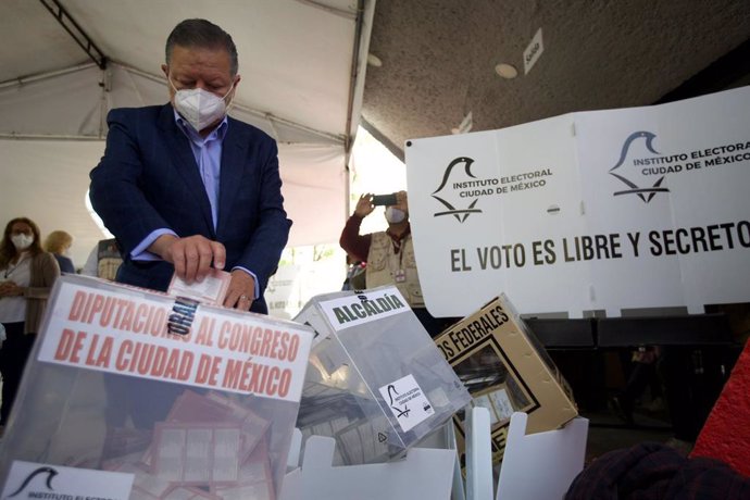 Archivo - Elecciones en México