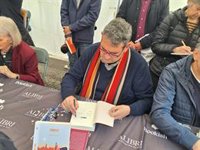 Puntí "només" demana a la gent que tingui criteri i compri llibres que els pugui agradar