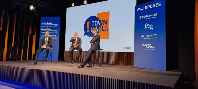 Directivos de Hipoges en el evento 'Town Hall 2024'