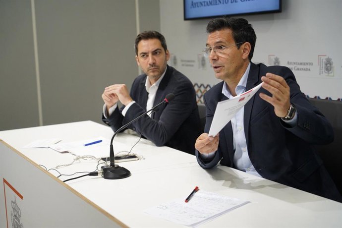 Eduardo Castillo y Paco Cuenca, en rueda de prensa