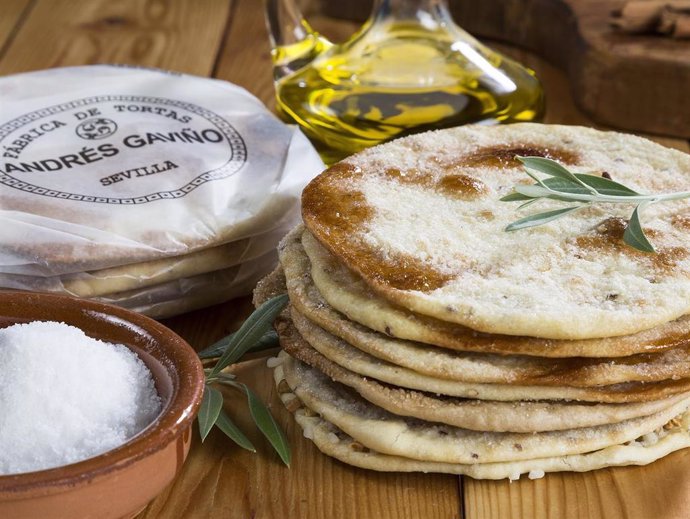 Las tortas de aceite de la empresa Andrés Gaviño se convierten en 'producto seleccionado' por el chef José Andrés.